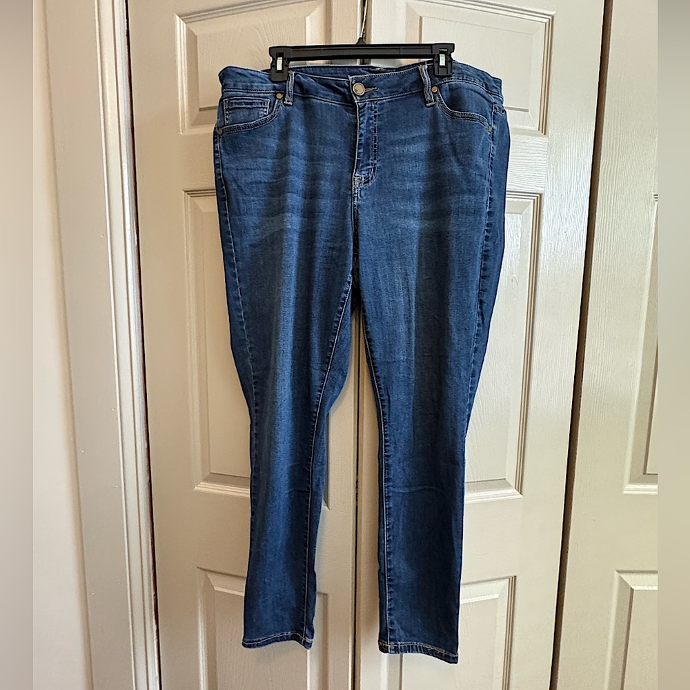 Lane Bryant Mid Rise Super Stretch Skinny Jeans